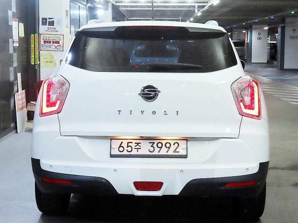 KG모빌리티(쌍용) 티볼리 티볼리 아머 2WD 디젤 기어 에디션 이미지 5