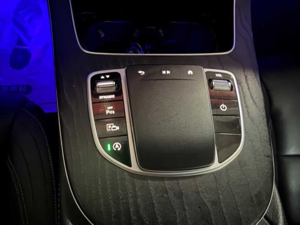 벤츠 E 클래스 E-클래스 W213 E220d 4MATIC AMG라인 이미지 14
