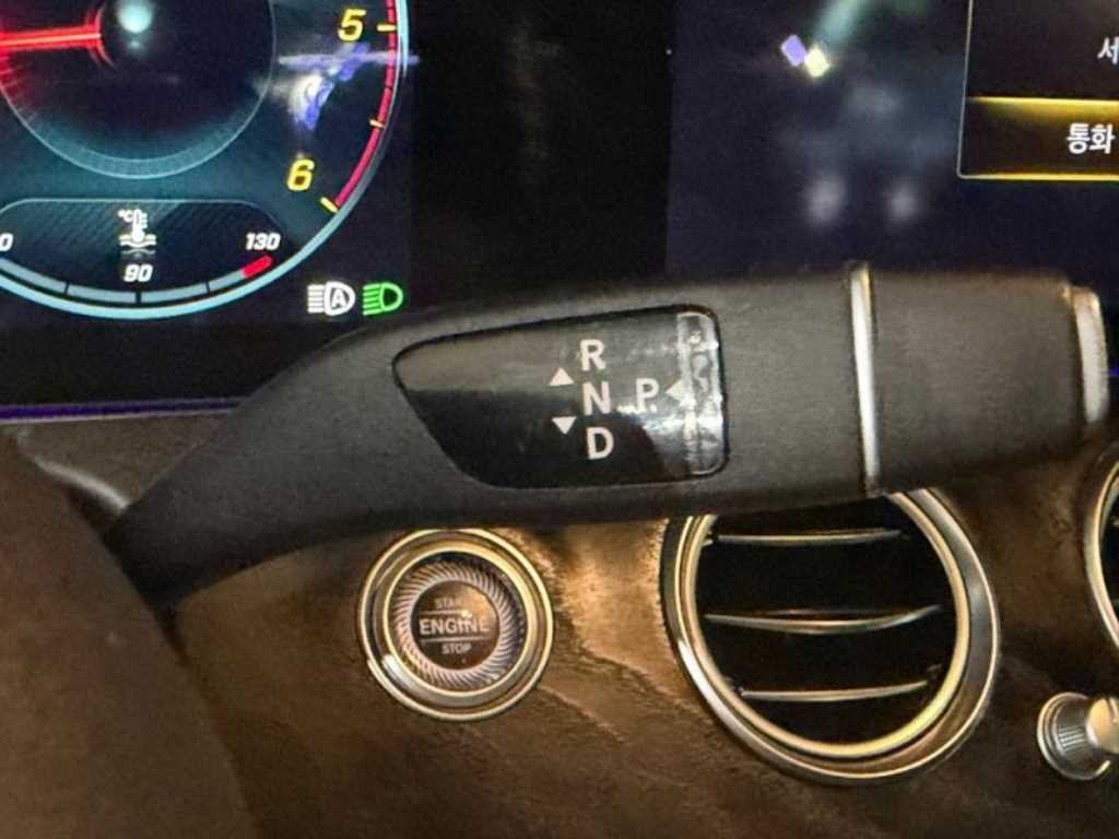 벤츠 E 클래스 E-클래스 W213 E220d 4MATIC AMG라인 이미지 15