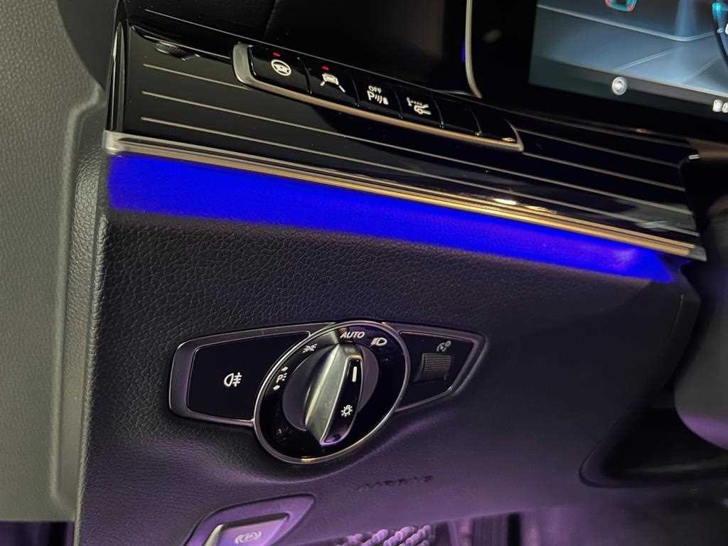 벤츠 E 클래스 E-클래스 W213 E400 4MATIC 익스클루시브 이미지 13