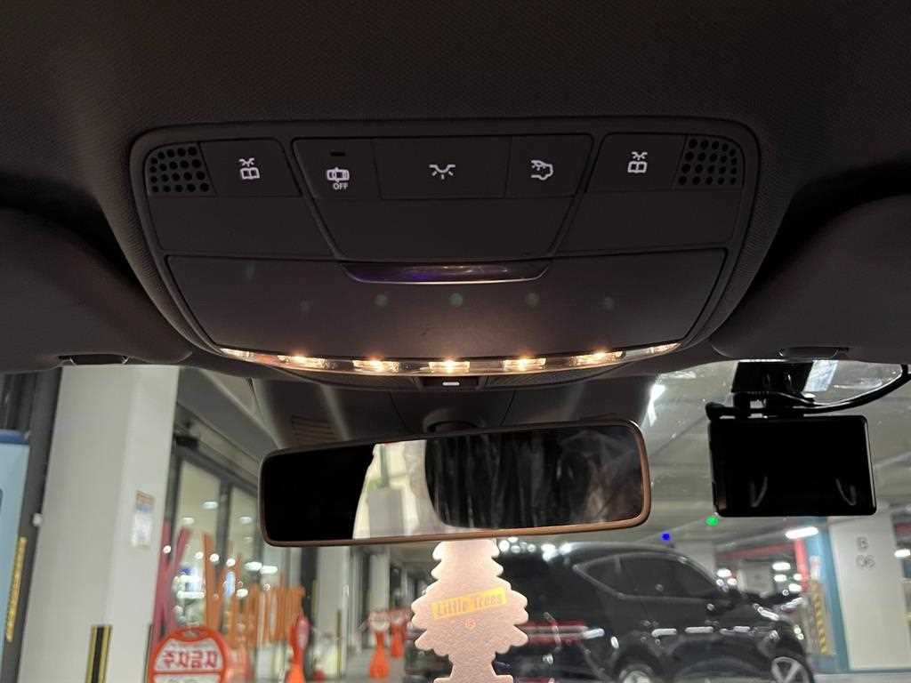 벤츠 E 클래스 E-클래스 W213 E400 4MATIC 익스클루시브 이미지 8