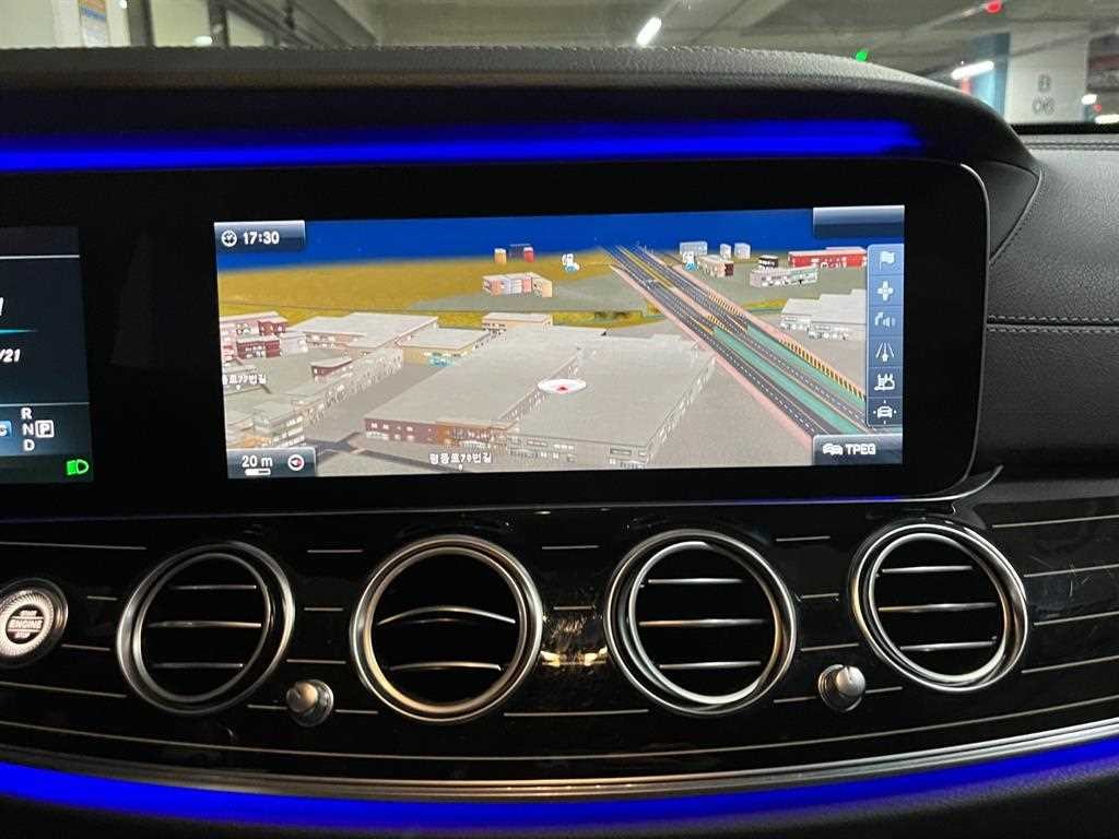 벤츠 E 클래스 E-클래스 W213 E400 4MATIC 익스클루시브 이미지 9