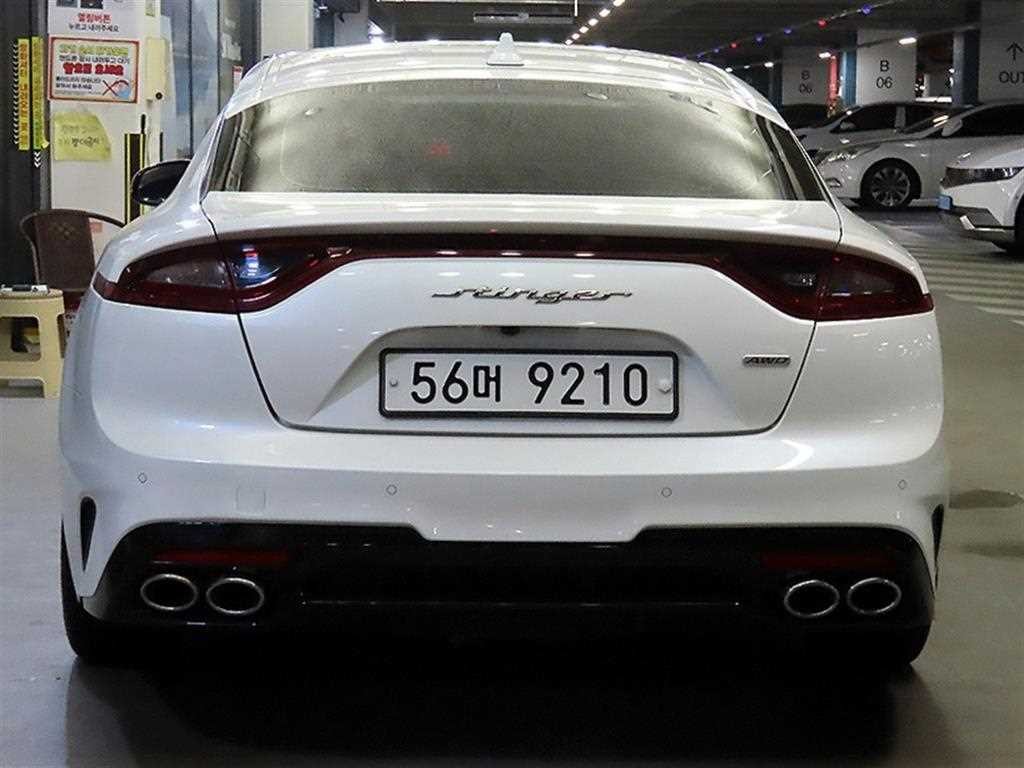 기아 스팅어 가솔린 2.0 터보 AWD 플래티넘 이미지 5