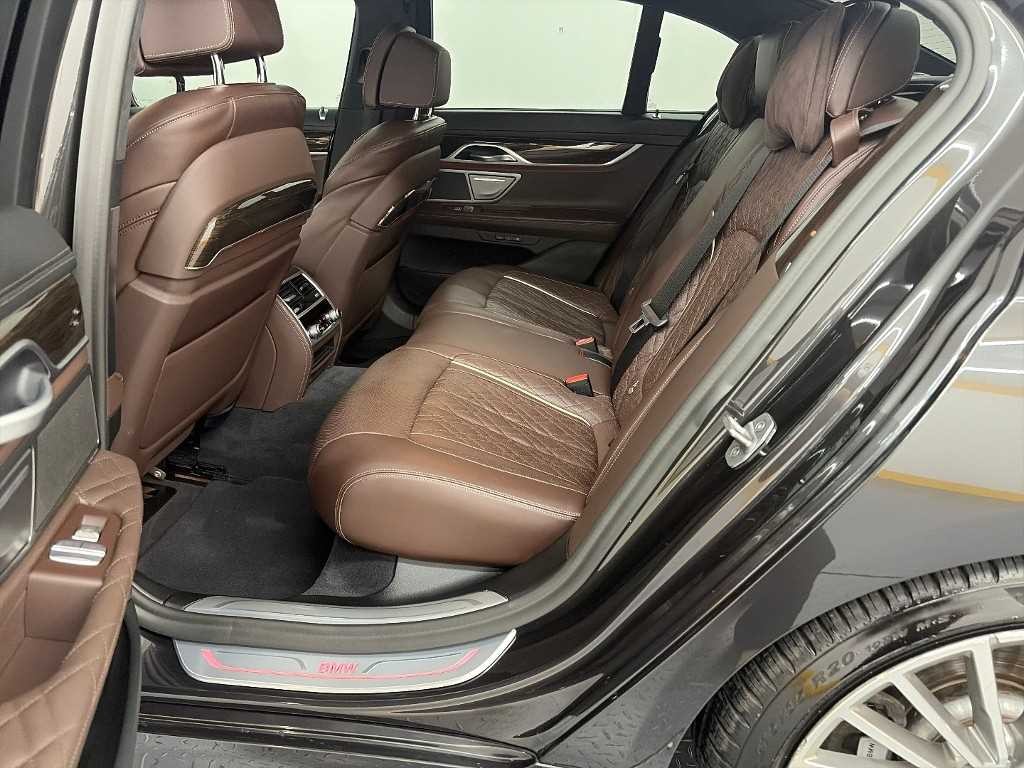 BMW 7시리즈 7시리즈 (G11) 745e i퍼포먼스 디자인 퓨어 엑설런스 이미지 12