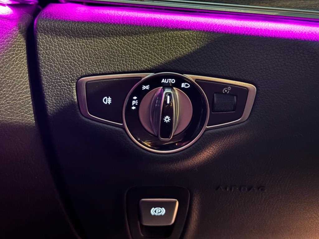 벤츠 E 클래스 E-클래스 W213 E220d 익스클루시브 이미지 19