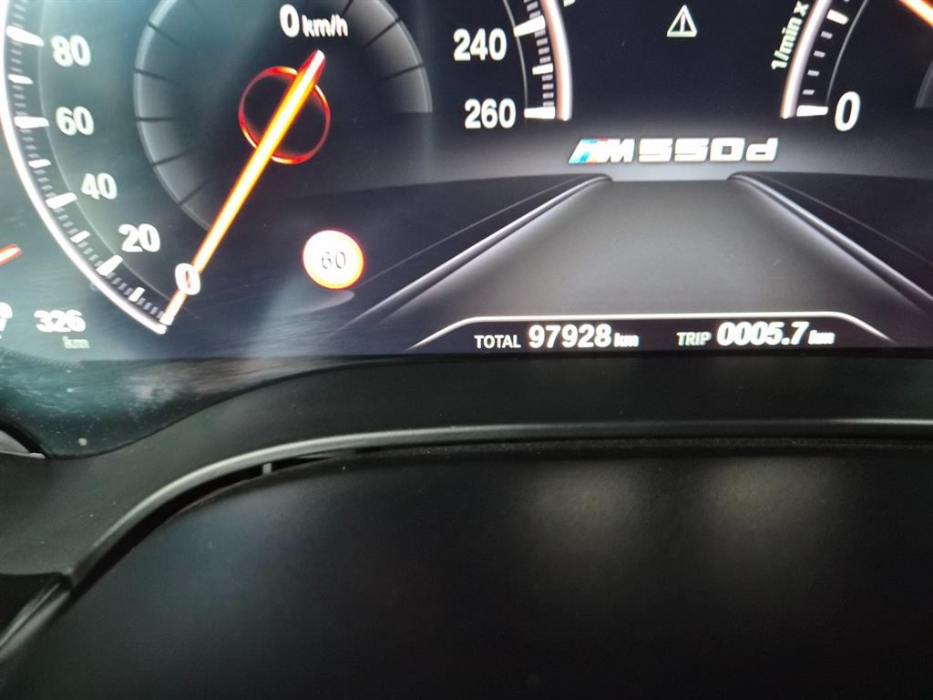 BMW 5시리즈 5시리즈 (G30) 520d xDrive M 스포츠 플러스 이미지 11