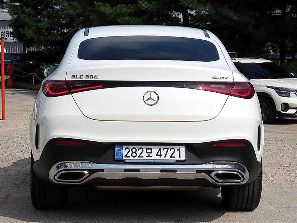 벤츠 GLC 클래스 GLC클래스 X254 GLC300 4MATIC 쿠페 AMG 라인 이미지 4