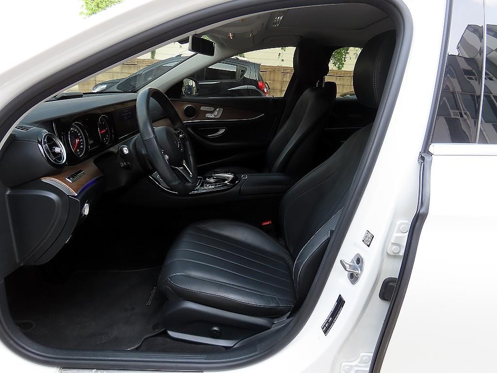 벤츠 E 클래스 E-클래스 W213 E220d 익스클루시브 이미지 5