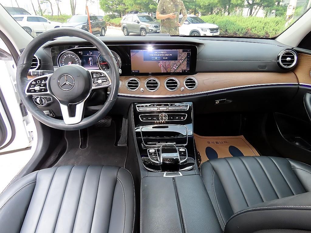 벤츠 E 클래스 E-클래스 W213 E220d 익스클루시브 이미지 7