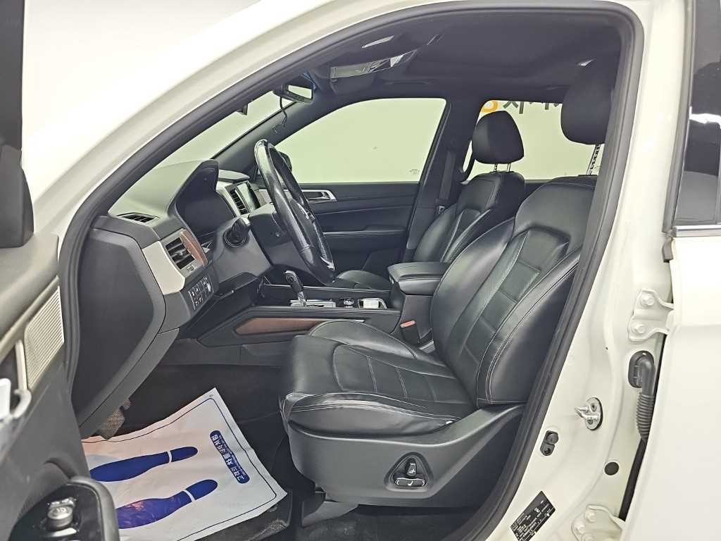 KG모빌리티(쌍용) 렉스턴 G4렉스턴 디젤 2.2 4WD 프라임 이미지 11