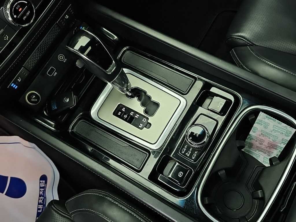 KG모빌리티(쌍용) 렉스턴 G4렉스턴 디젤 2.2 4WD 프라임 이미지 8