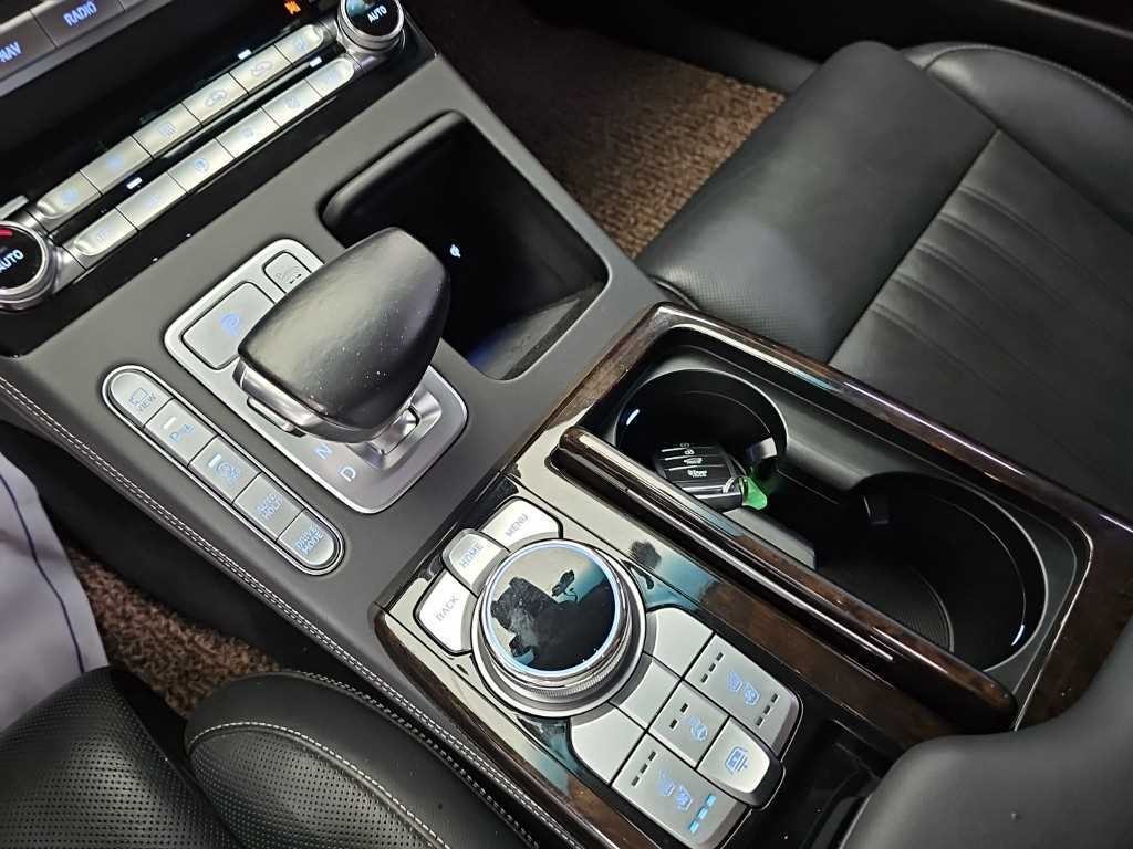 제네시스 G90 3.8 GDI AWD 럭셔리 이미지 8