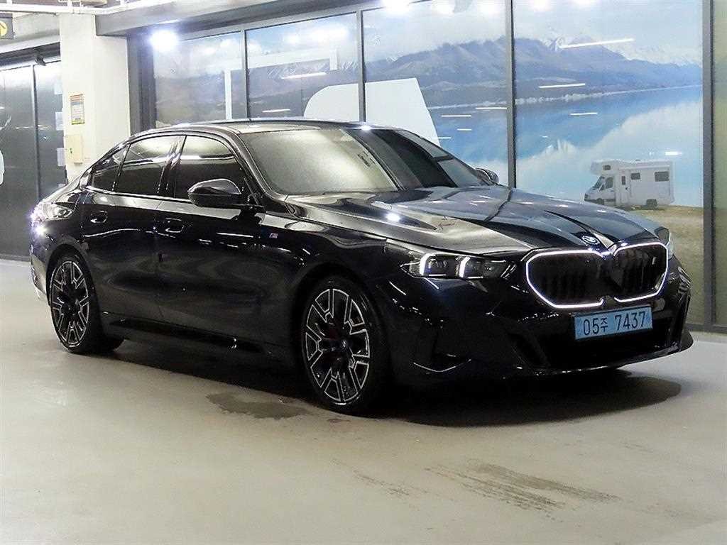 BMW i5 eDrive 40 M 스포츠 프로 이미지 1