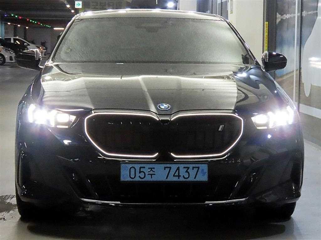 BMW i5 eDrive 40 M 스포츠 프로 이미지 2