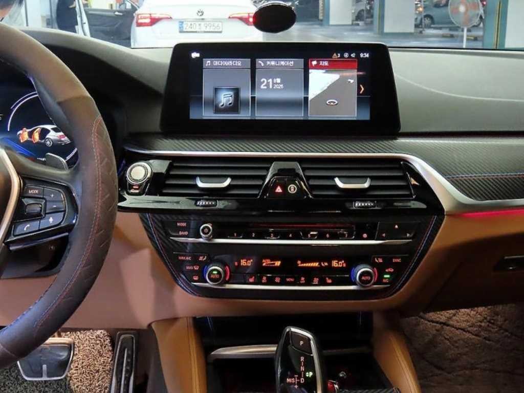 BMW 5시리즈 5시리즈 (G30) 530i M 스포츠 이미지 11