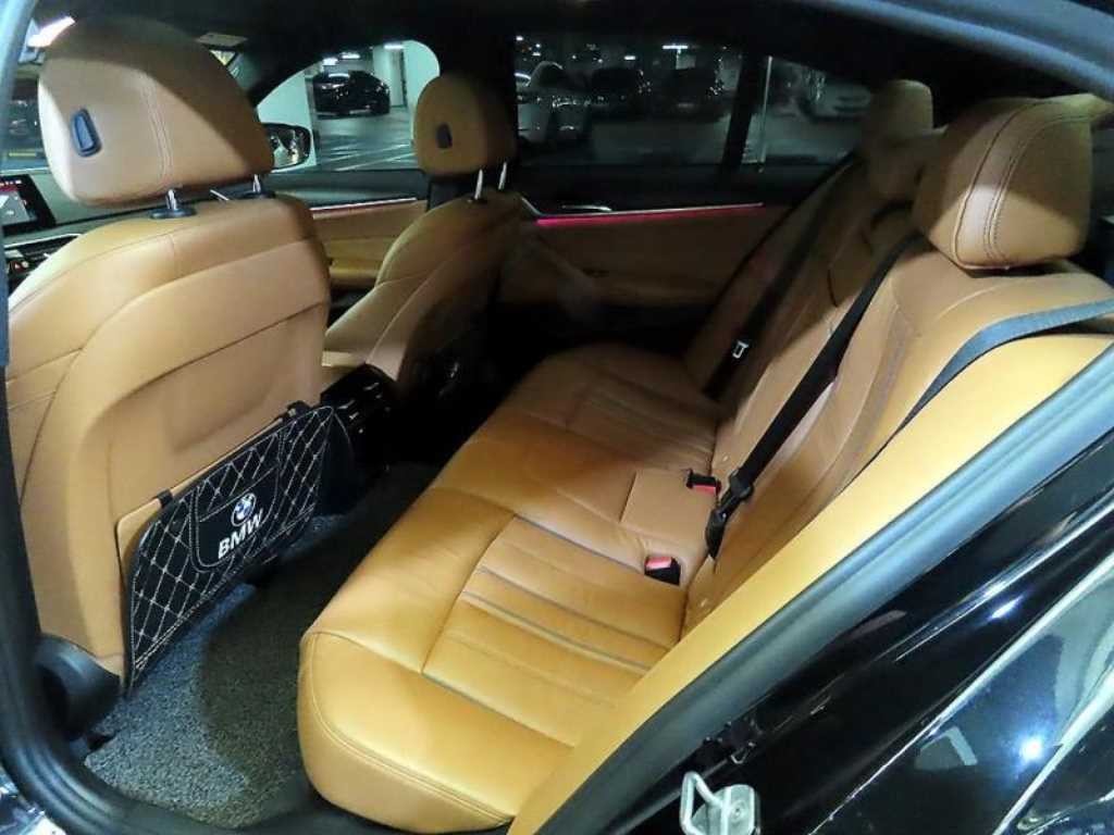 BMW 5시리즈 5시리즈 (G30) 530i M 스포츠 이미지 7
