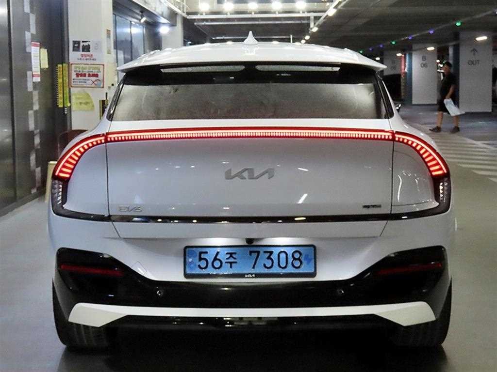 기아 EV6 롱레인지 AWD GT Line 이미지 5