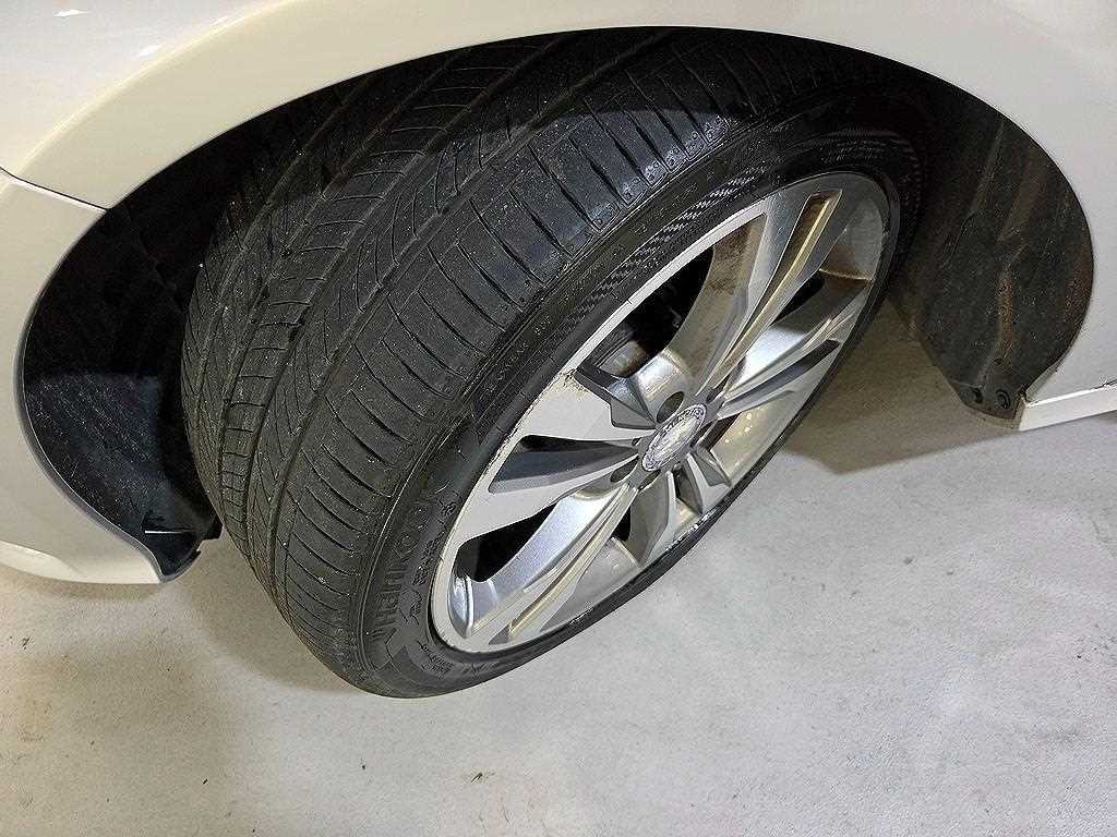 벤츠 E 클래스 E-클래스 W212 E300 4MATIC 아방가르드 이미지 18