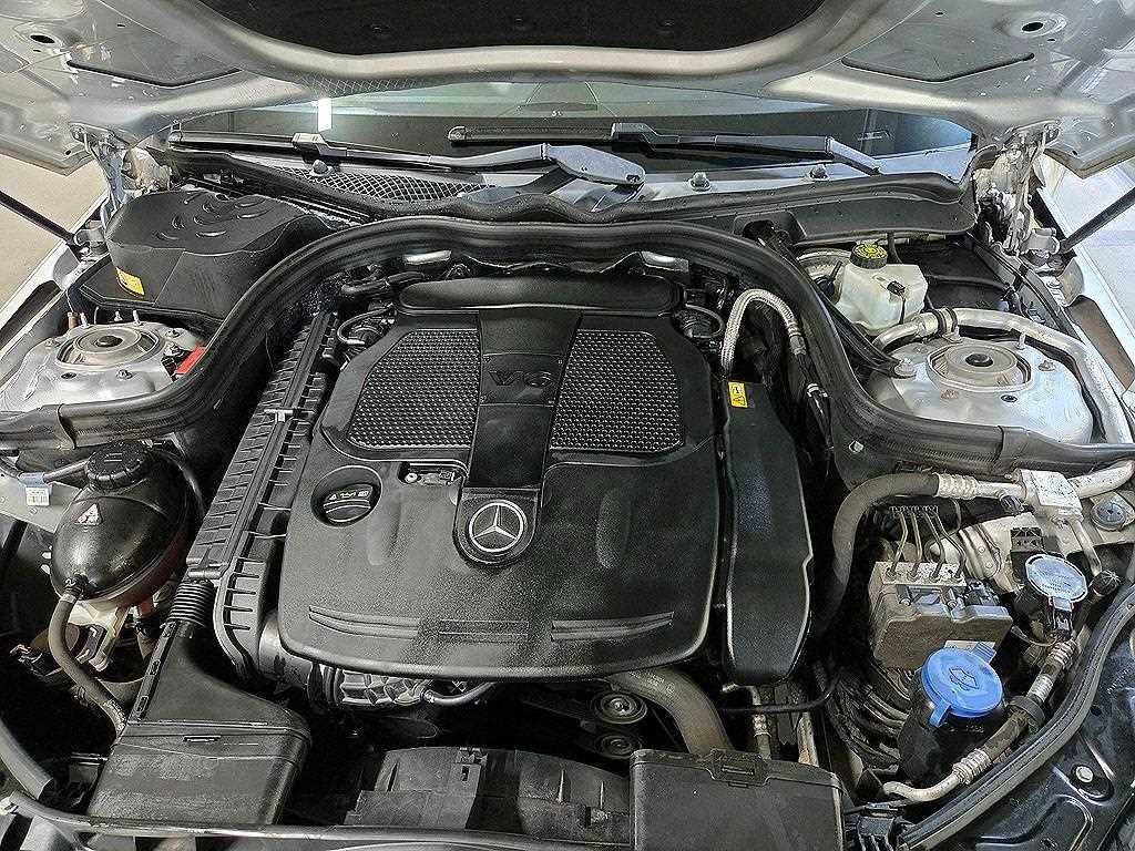 벤츠 E 클래스 E-클래스 W212 E300 4MATIC 아방가르드 이미지 19