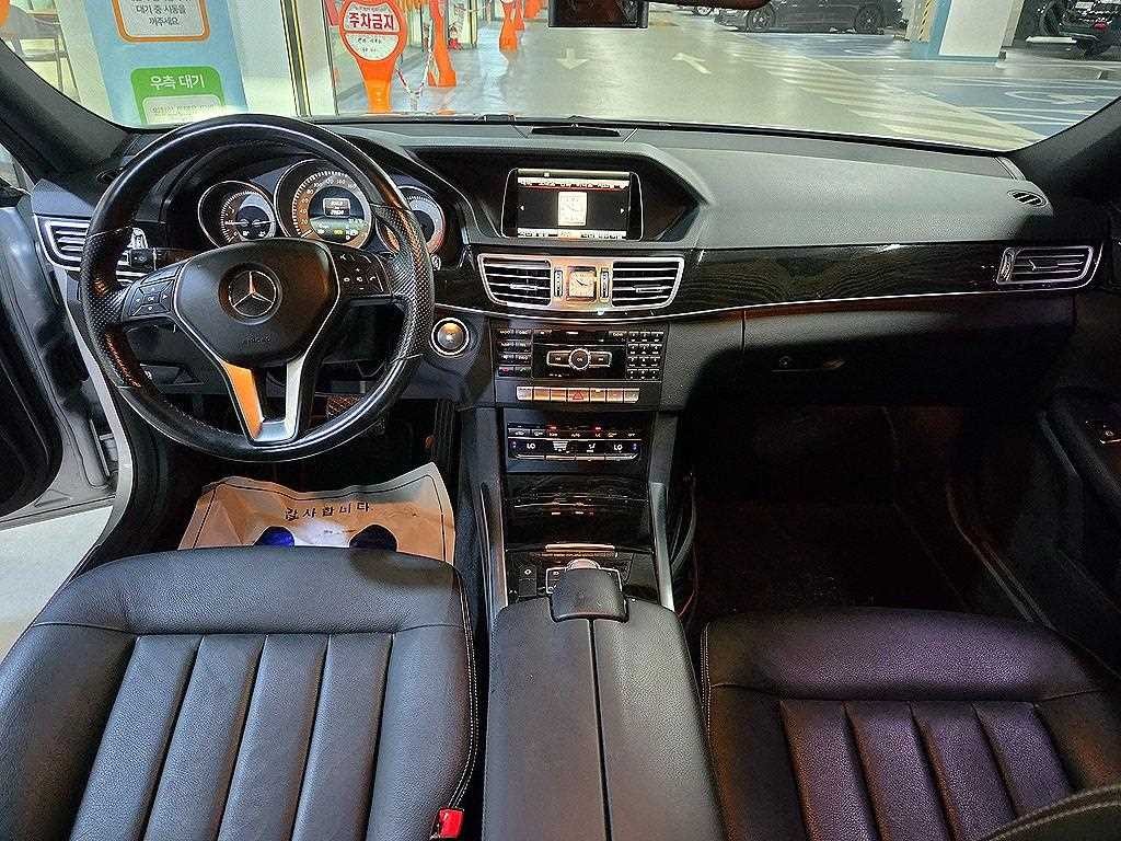 벤츠 E 클래스 E-클래스 W212 E300 4MATIC 아방가르드 이미지 5