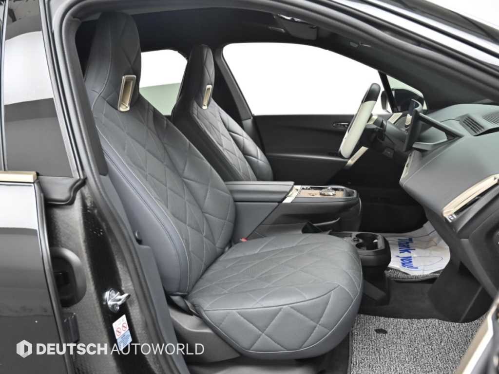 BMW iX xDrive 40 퍼스트 에디션 이미지 10