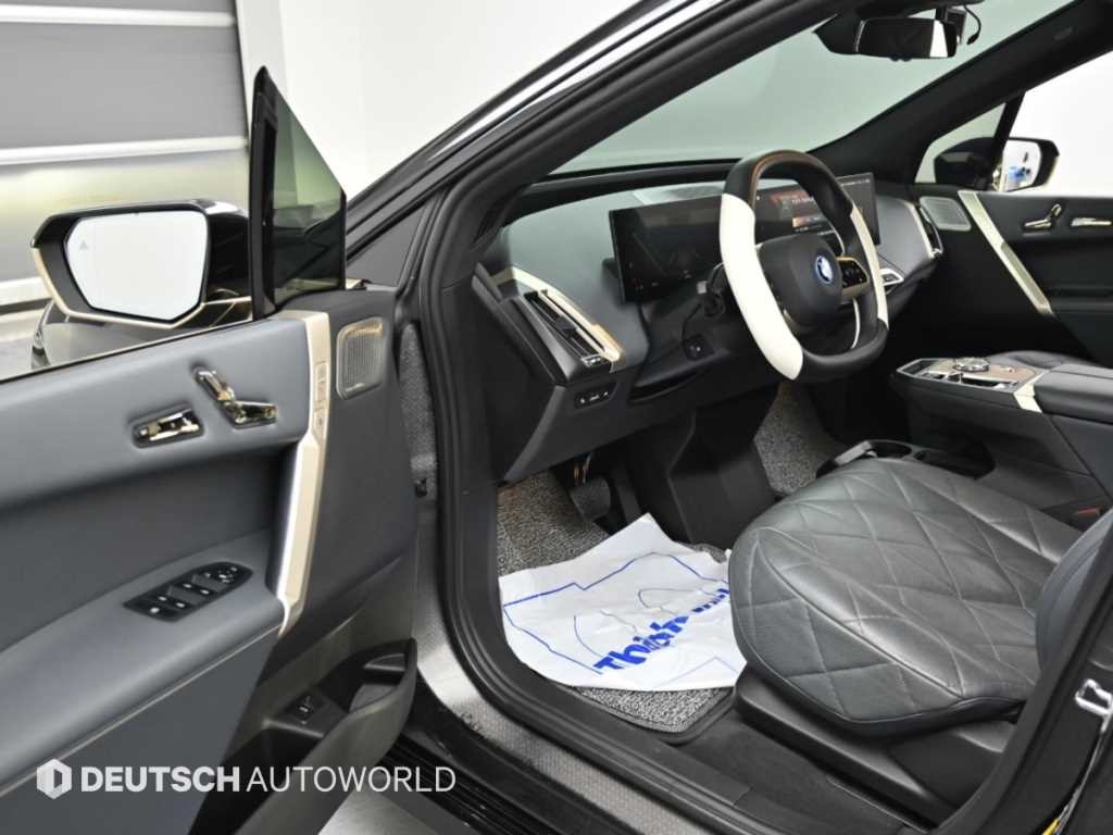 BMW iX xDrive 40 퍼스트 에디션 이미지 11