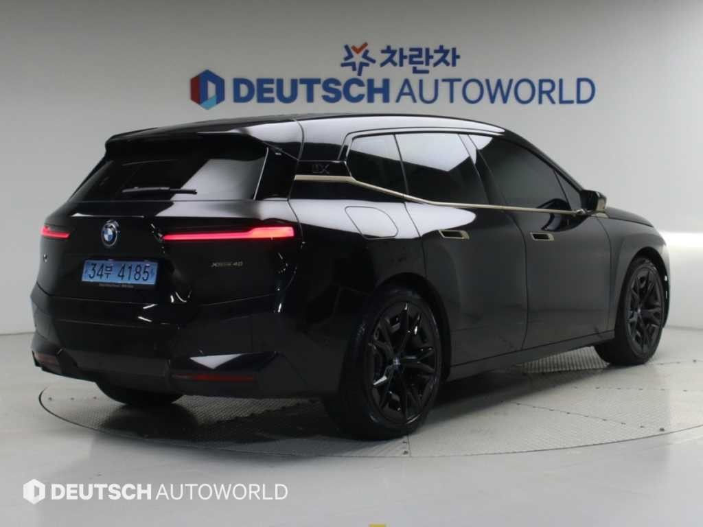 BMW iX xDrive 40 퍼스트 에디션 이미지 2