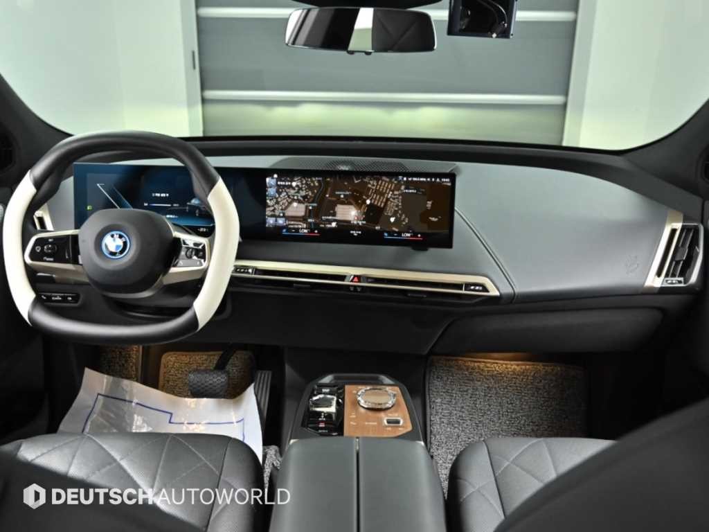 BMW iX xDrive 40 퍼스트 에디션 이미지 7