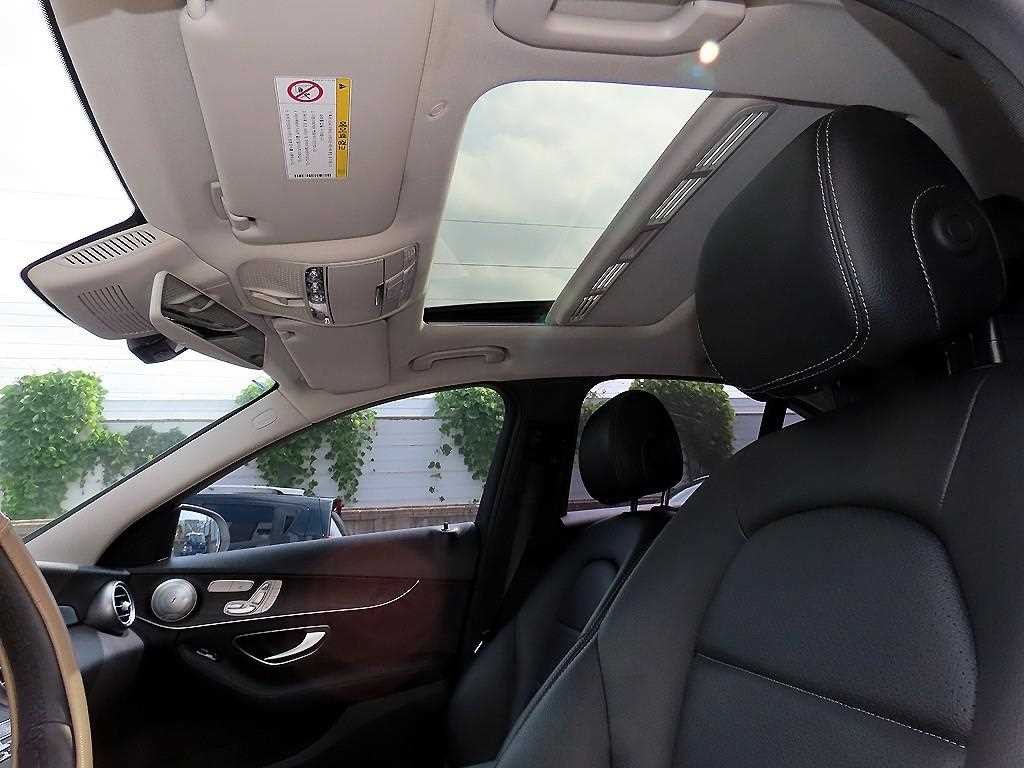 벤츠 C 클래스 C클래스 W205 C220 d 아방가르드 이미지 18