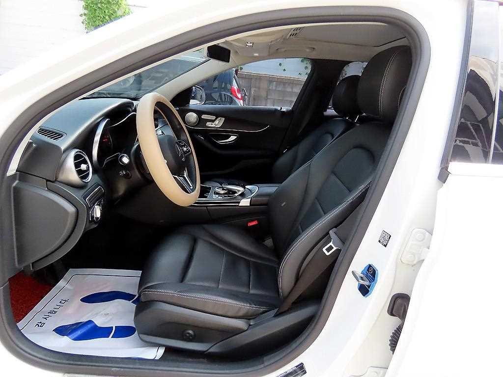 벤츠 C 클래스 C클래스 W205 C220 d 아방가르드 이미지 5