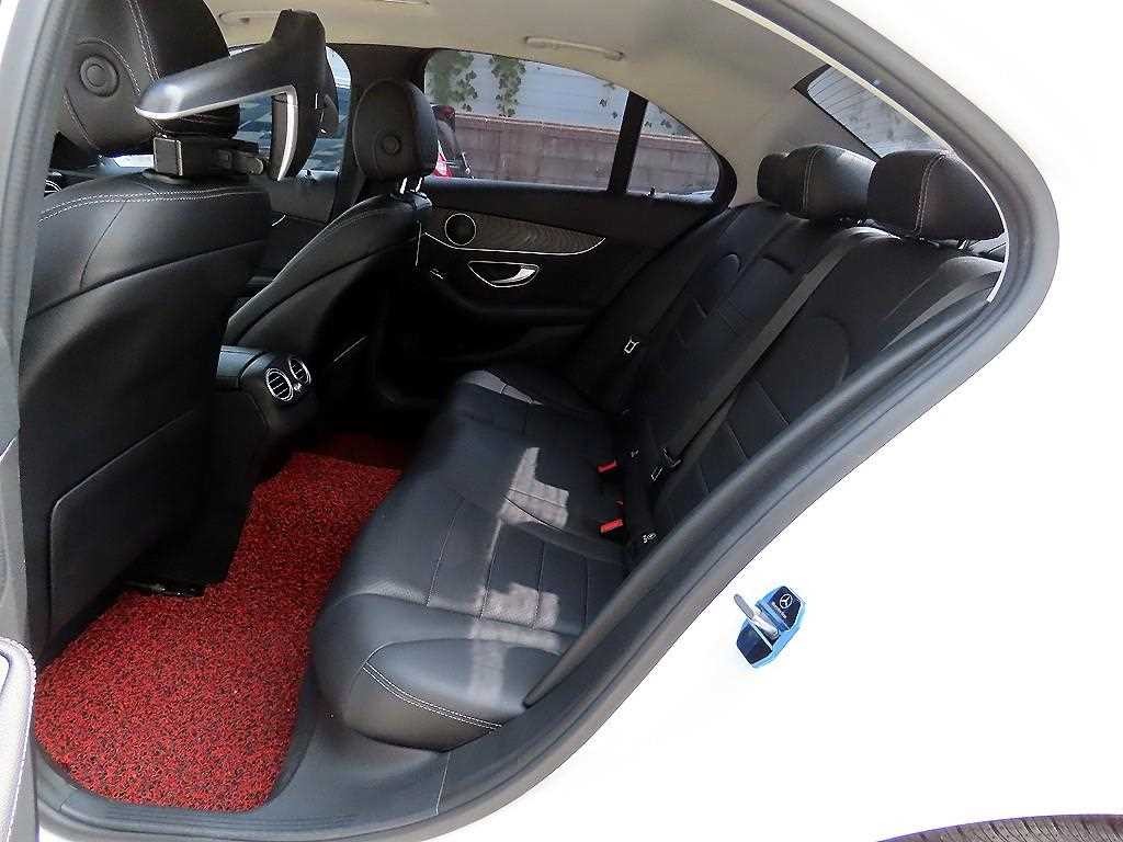벤츠 C 클래스 C클래스 W205 C220 d 아방가르드 이미지 6