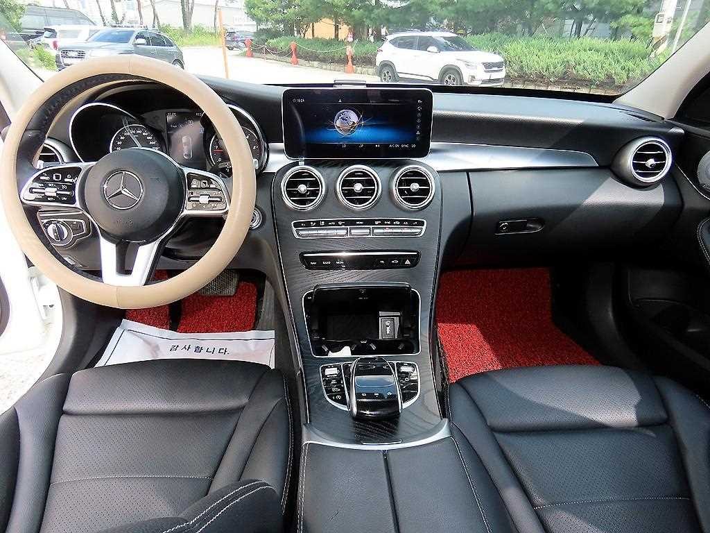 벤츠 C 클래스 C클래스 W205 C220 d 아방가르드 이미지 7