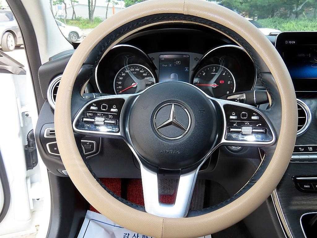 벤츠 C 클래스 C클래스 W205 C220 d 아방가르드 이미지 8