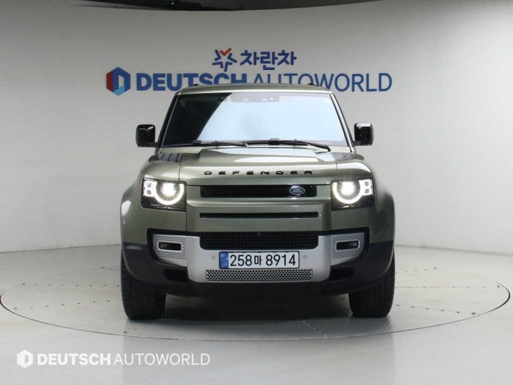 랜드로버 디펜더 디펜더 (L663) 90 D250 SE 이미지 3