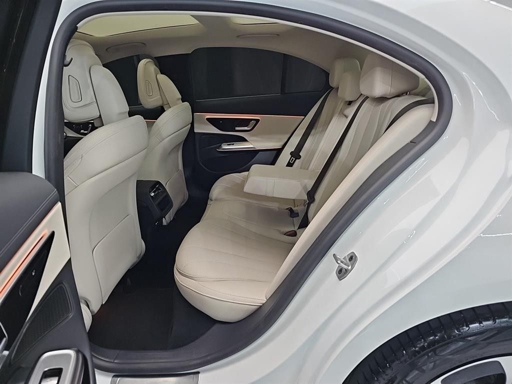 벤츠 E 클래스 E-클래스 W214 E200 아방가르드 이미지 17