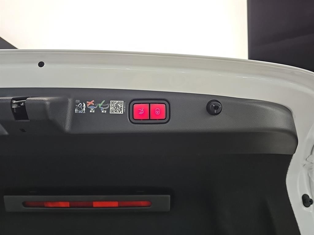 벤츠 E 클래스 E-클래스 W214 E200 아방가르드 이미지 19