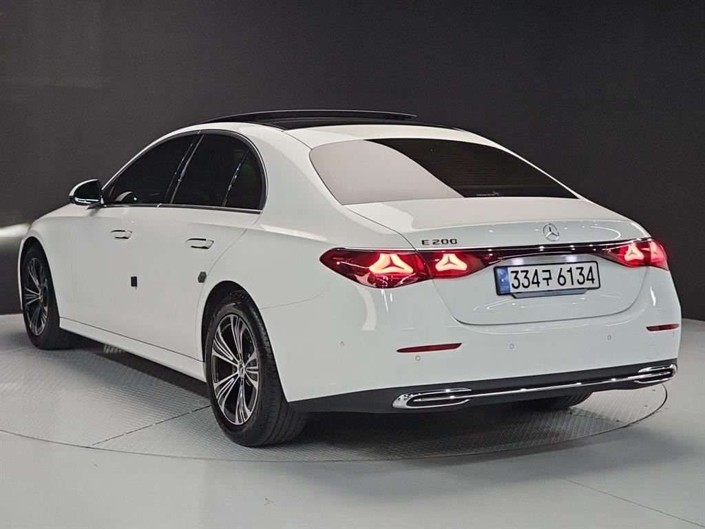 벤츠 E 클래스 E-클래스 W214 E200 아방가르드 이미지 3