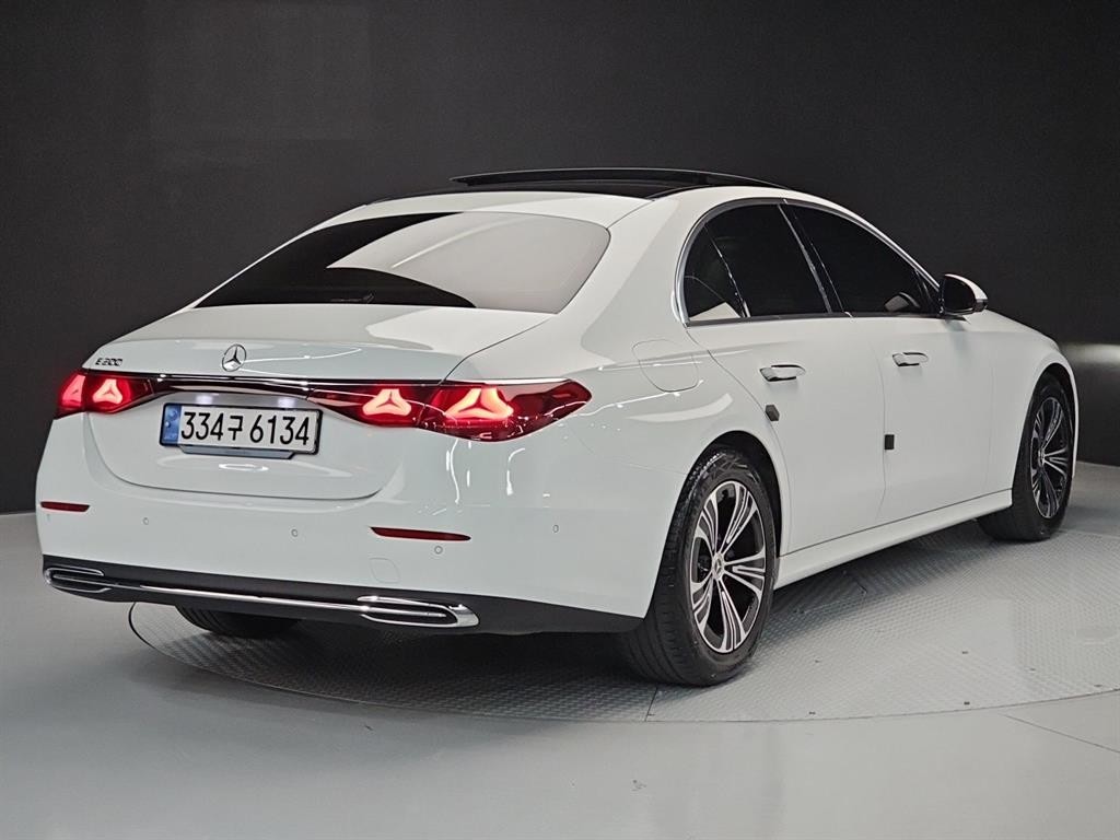 벤츠 E 클래스 E-클래스 W214 E200 아방가르드 이미지 4