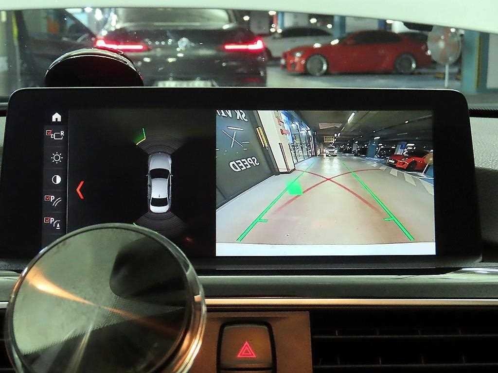 BMW 3시리즈 3시리즈 (F30) 320d 이미지 15