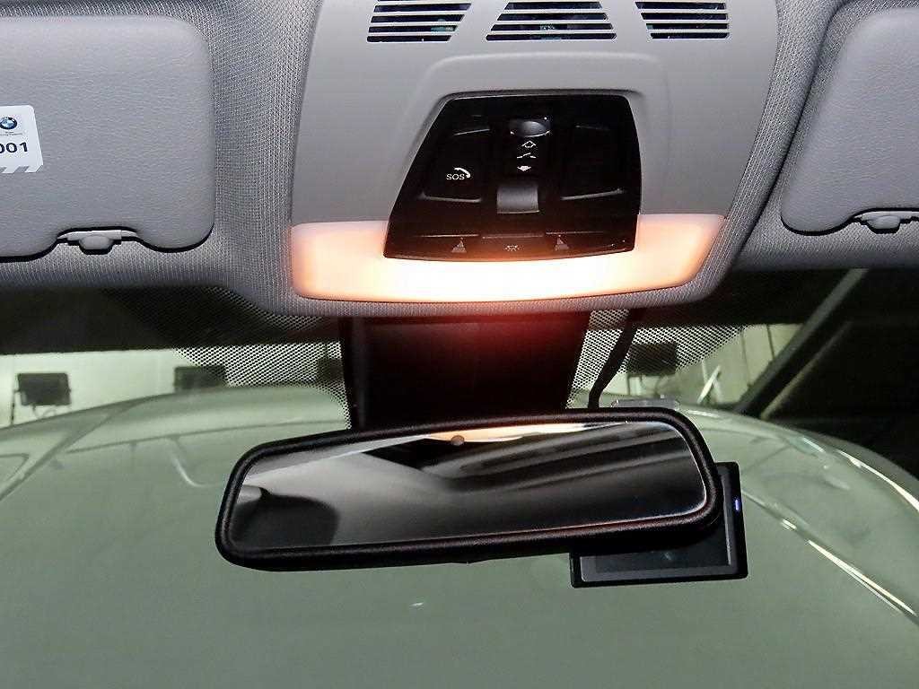 BMW 3시리즈 3시리즈 (F30) 320d 이미지 16