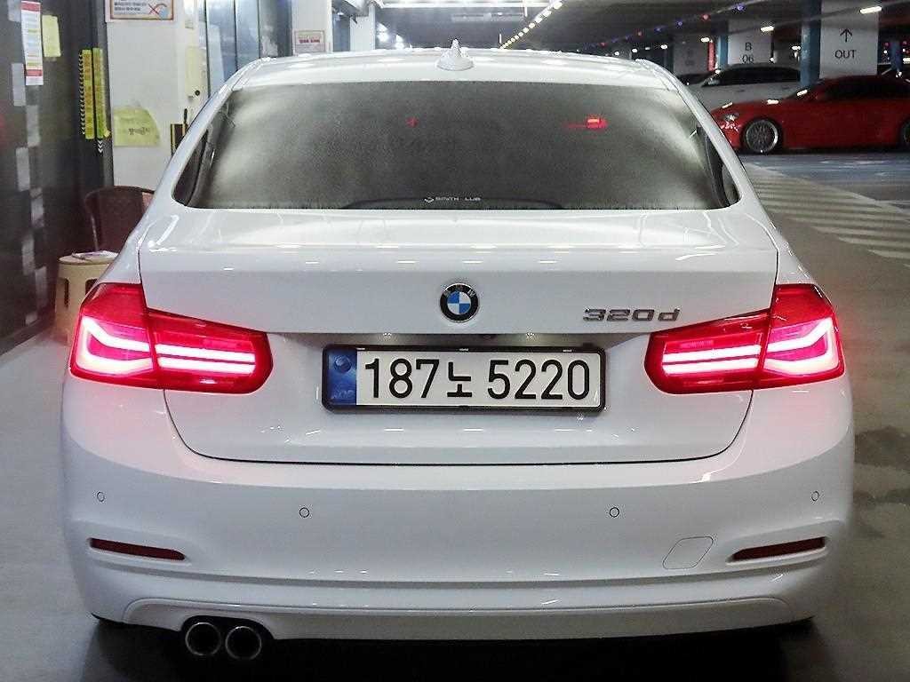 BMW 3시리즈 3시리즈 (F30) 320d 이미지 5