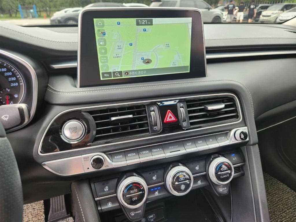 제네시스 G70 2.0T AWD 엘리트 이미지 12