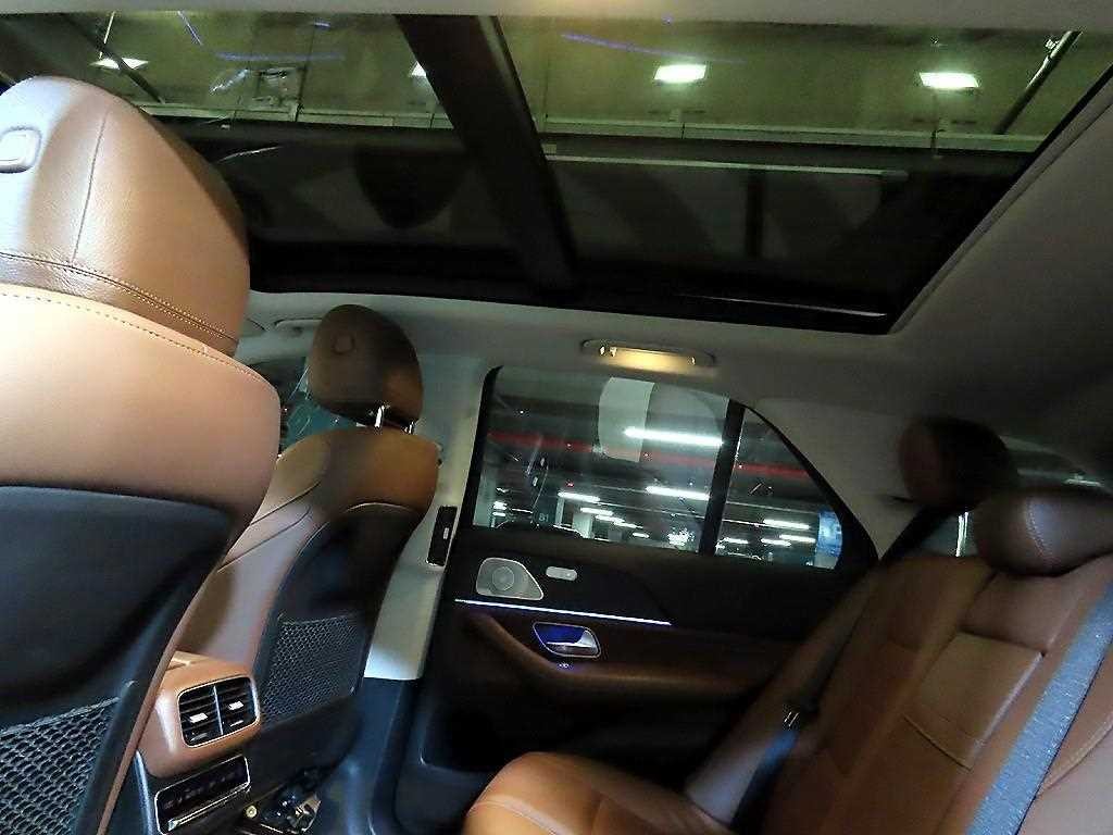 벤츠 GLE 클래스 GLE 클래스 W167 GLE 300d 4MATIC 이미지 15