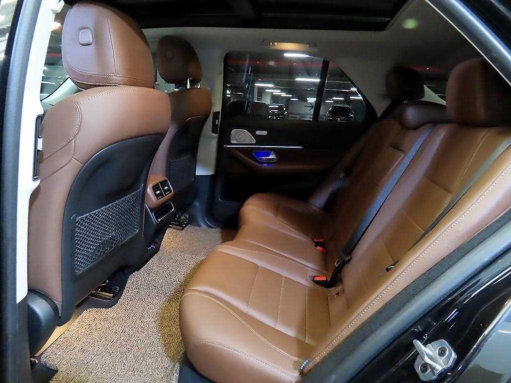벤츠 GLE 클래스 GLE 클래스 W167 GLE 300d 4MATIC 이미지 7