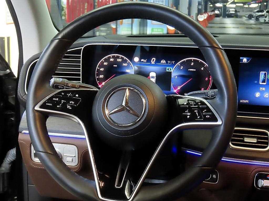 벤츠 GLE 클래스 GLE 클래스 W167 GLE 300d 4MATIC 이미지 8