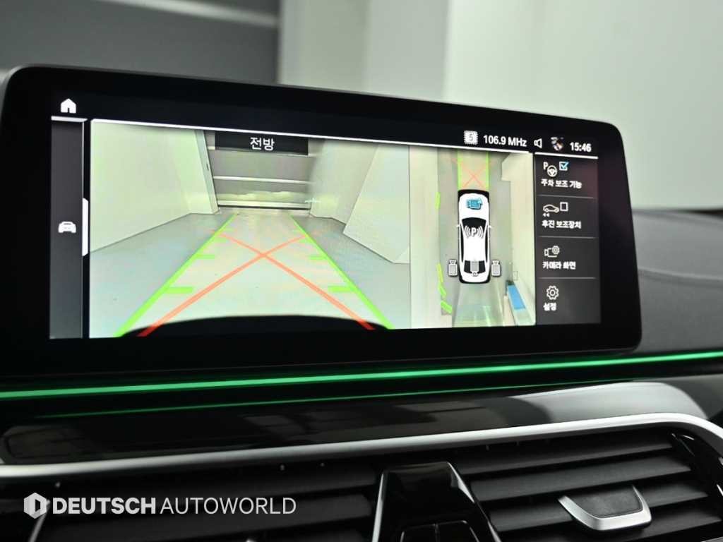 BMW 5시리즈 5시리즈 (G30) 530e M 스포츠 이미지 15