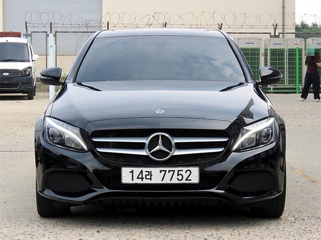벤츠 C 클래스 C클래스 W205 C200 d 이미지 1
