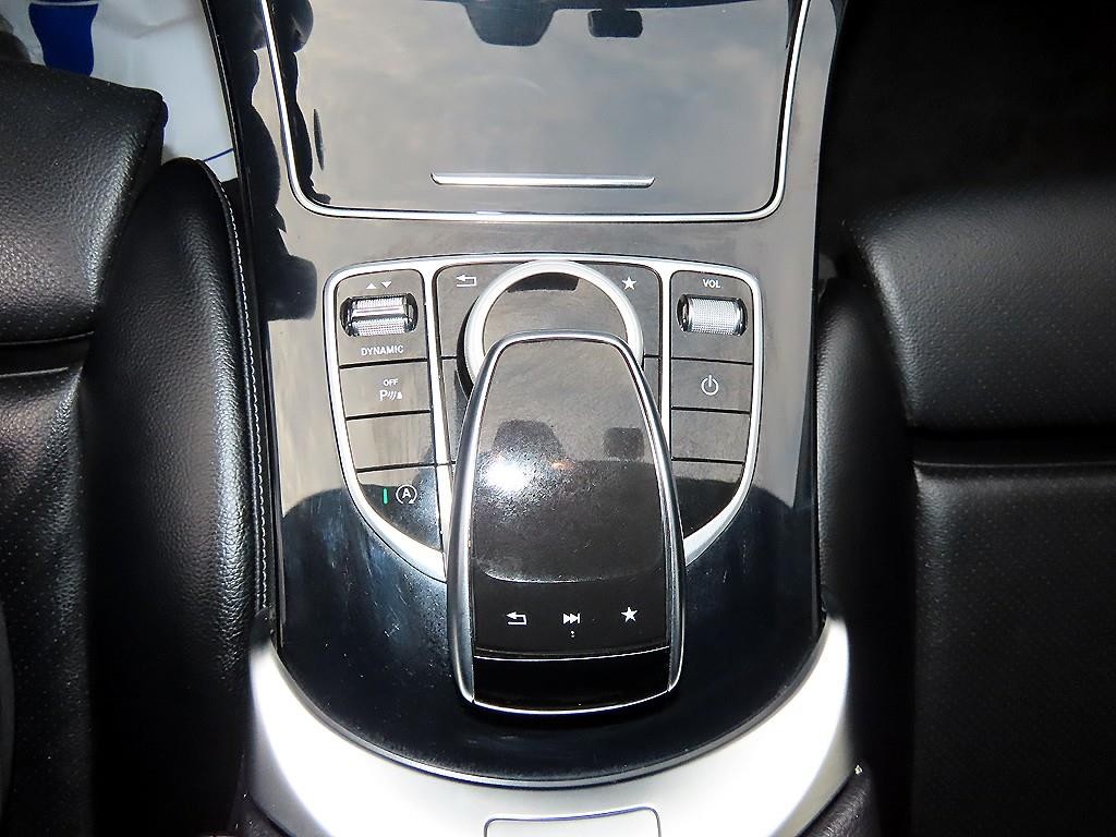 벤츠 C 클래스 C클래스 W205 C200 d 이미지 13