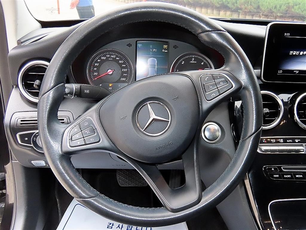 벤츠 C 클래스 C클래스 W205 C200 d 이미지 8