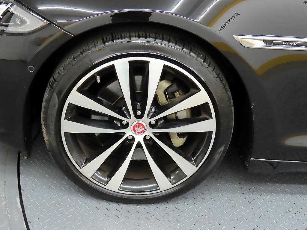재규어 XJ XJ (X351) 3.0D 프리미엄 럭셔리 LWB 이미지 20